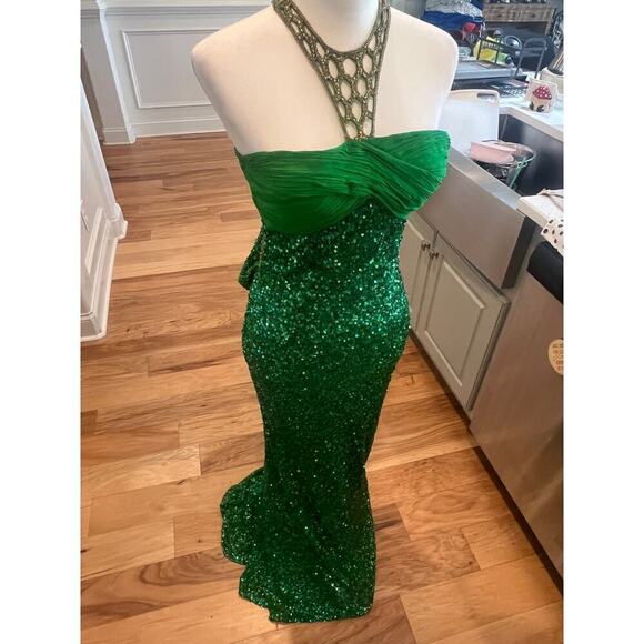 SCALA 100% SILK TOP SEQUINED BEADED NECK FLOOR LENGTH GREEN GOWN WOMENS SIZE 5 - Picture 4 of 15